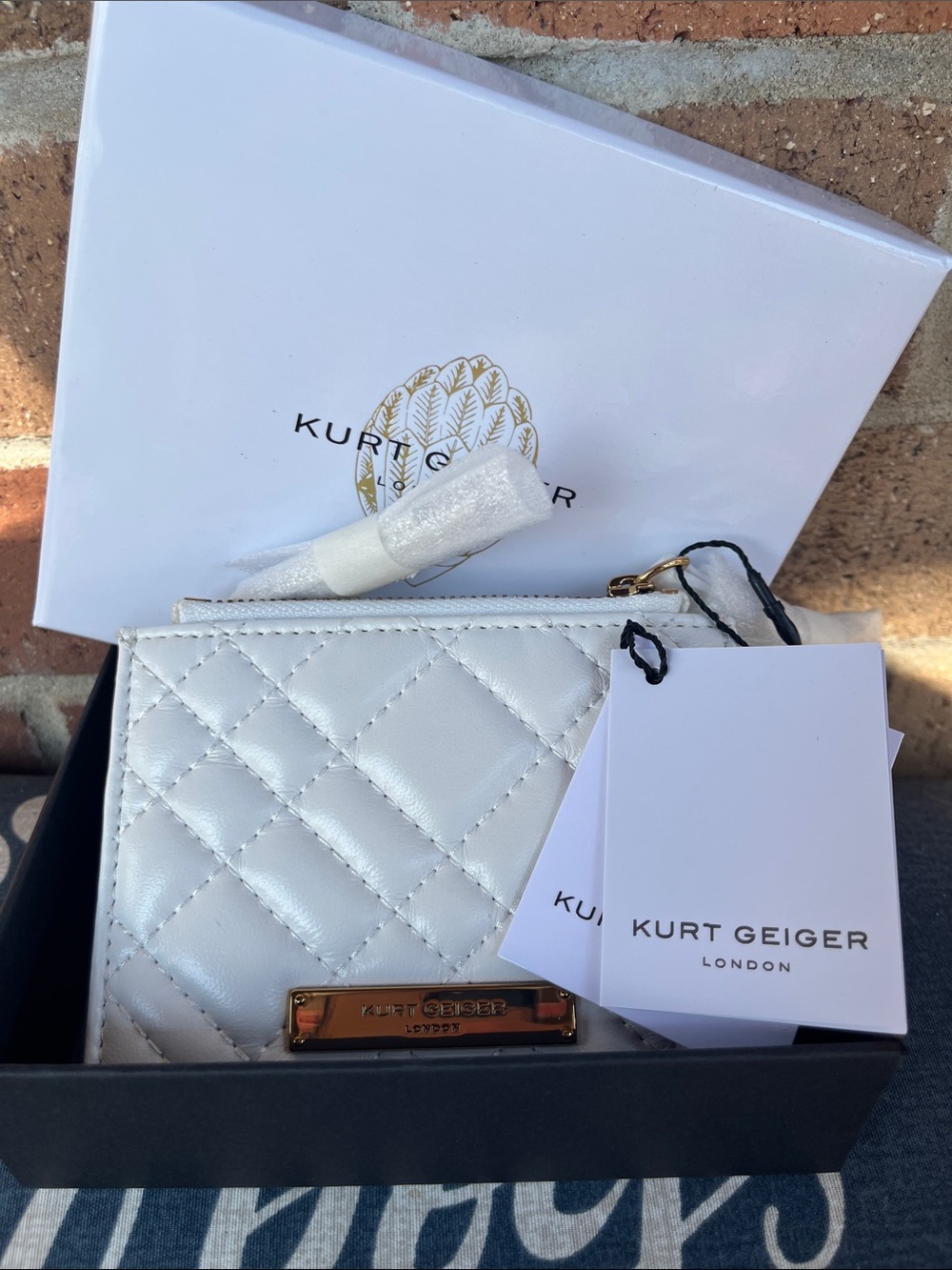 Kurt Geiger NWT and Box - White Quilted Leather Zip Card Holder with Gold Plate
